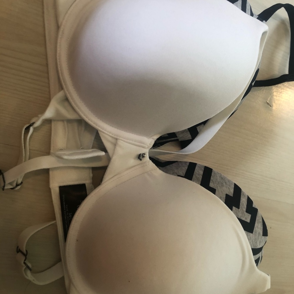 White bra no push-up